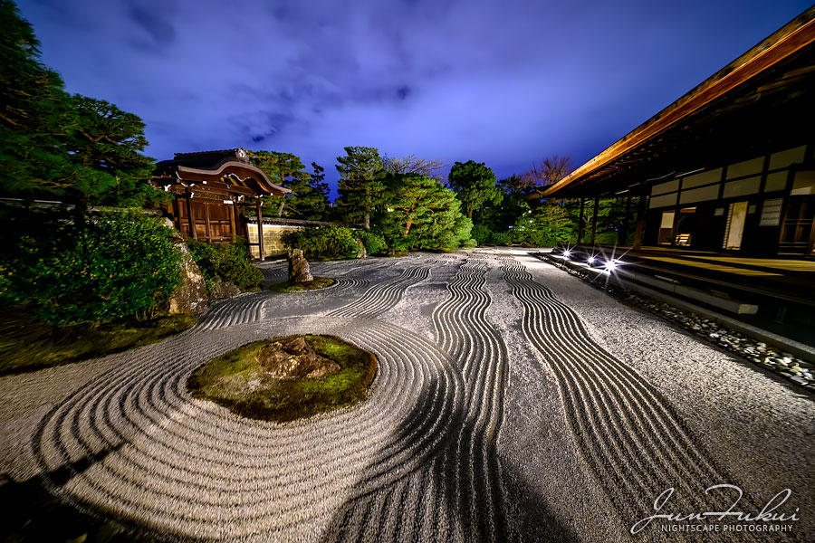 建仁寺 ナイトスケープ
